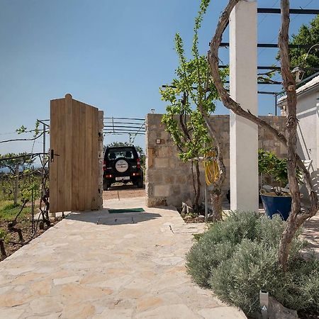 Holiday Home Vineyard House Μπολ Εξωτερικό φωτογραφία