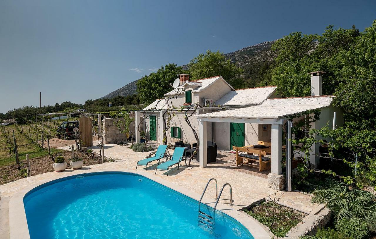 Holiday Home Vineyard House Μπολ Εξωτερικό φωτογραφία
